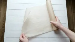 Prečo používať papier na pečenie v kúpeľni? S touto metódou môžete zabudnúť na handry a čistiace prostriedky.